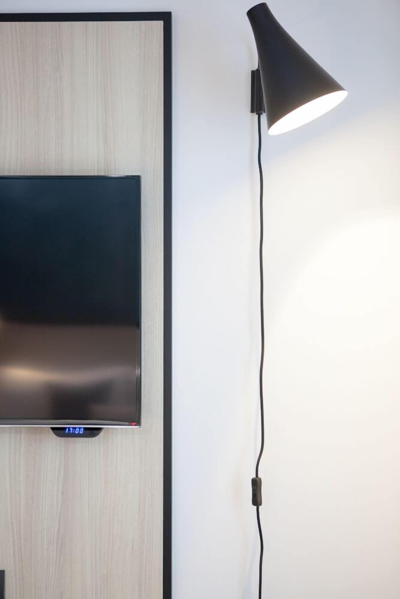 Western Opera Batignolles