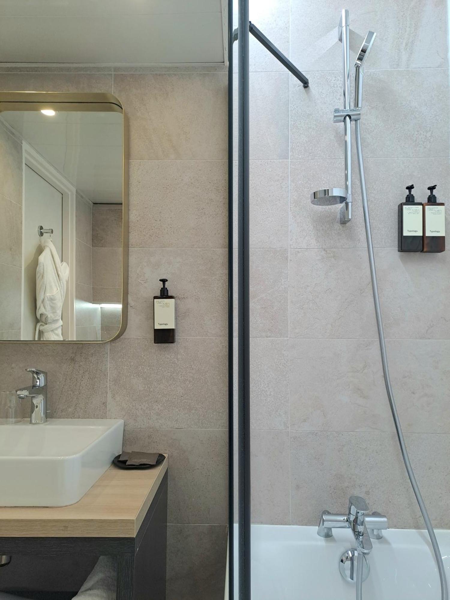 Western Opera Batignolles 4* Paris