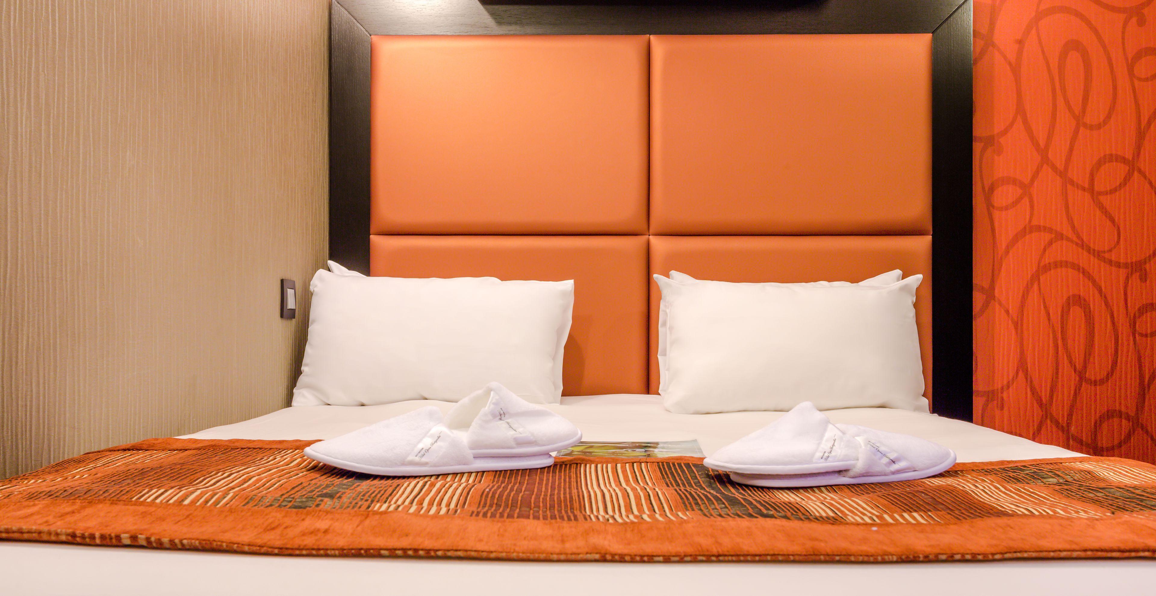 Hotel Western Opera Batignolles 4*