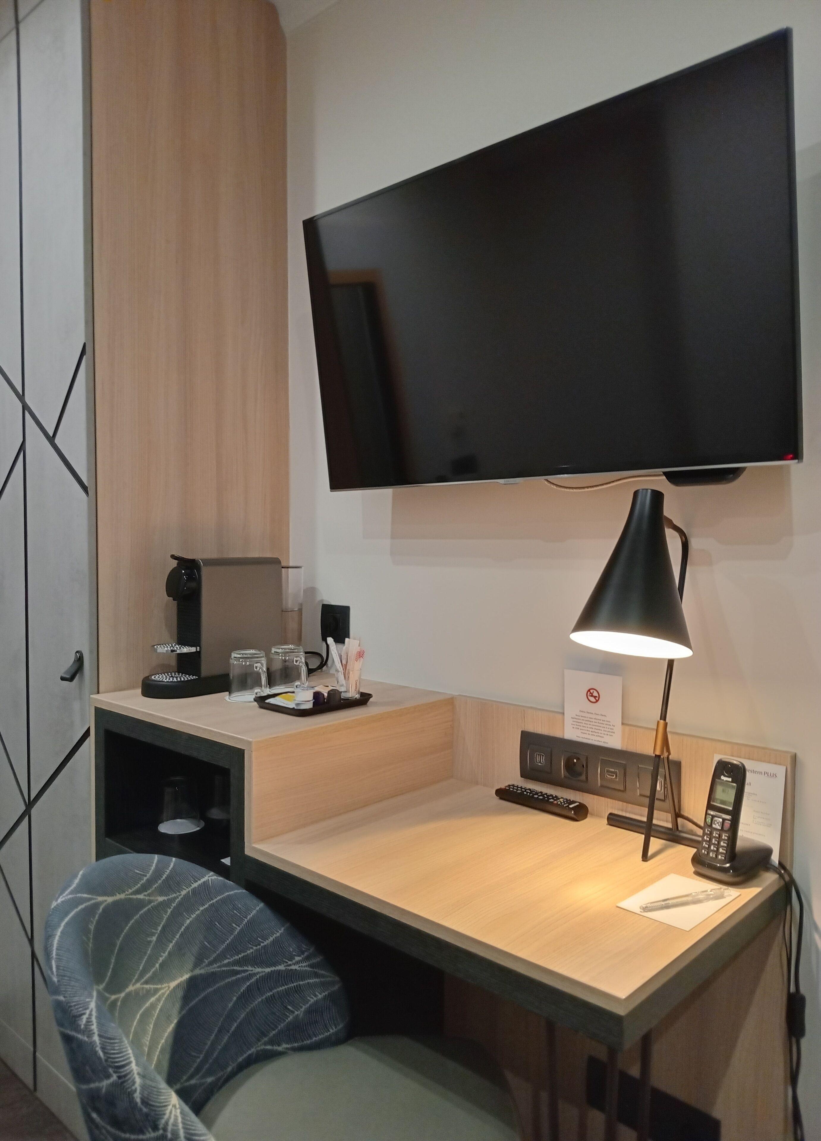 Western Opera Batignolles 4*