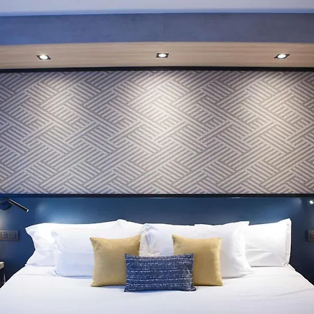 Hotel Western Opéra Batignolles Parigi