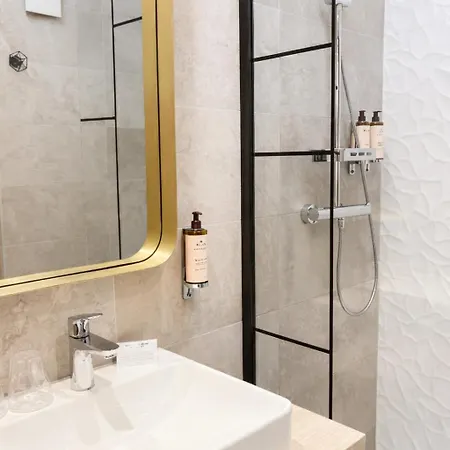 Hotel Western Opéra Batignolles 4*