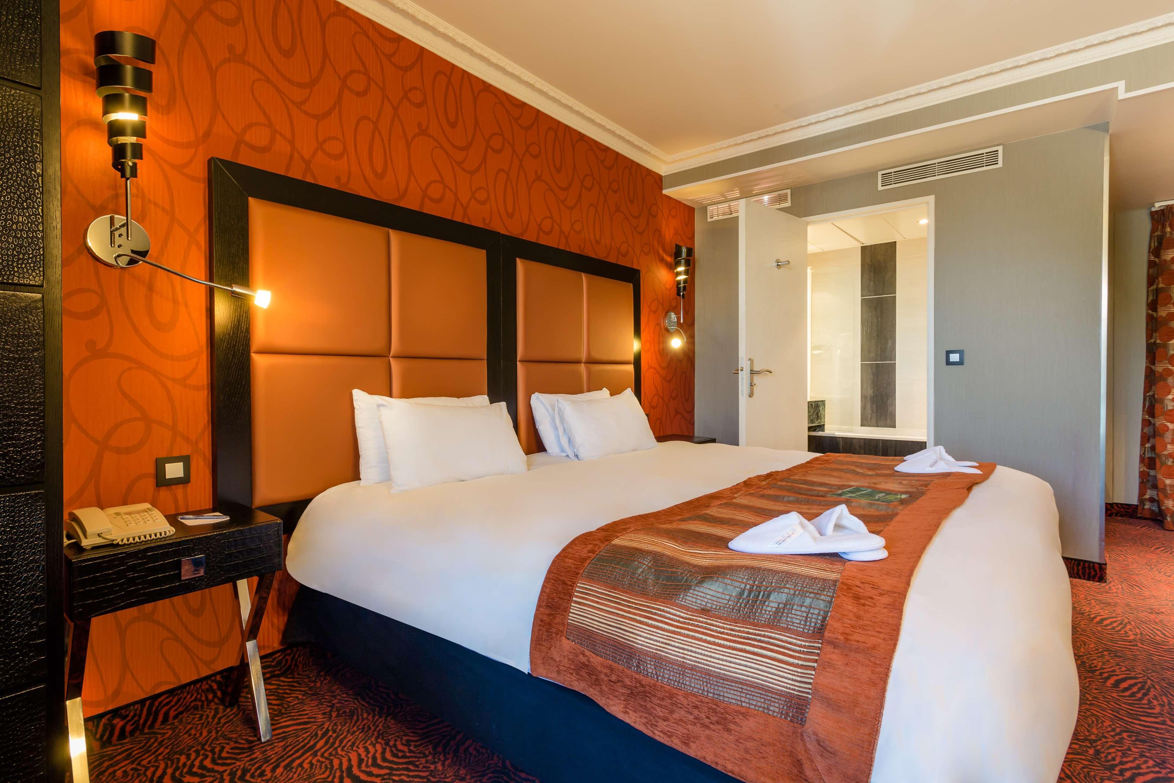 Western Opera Batignolles 4* Paris