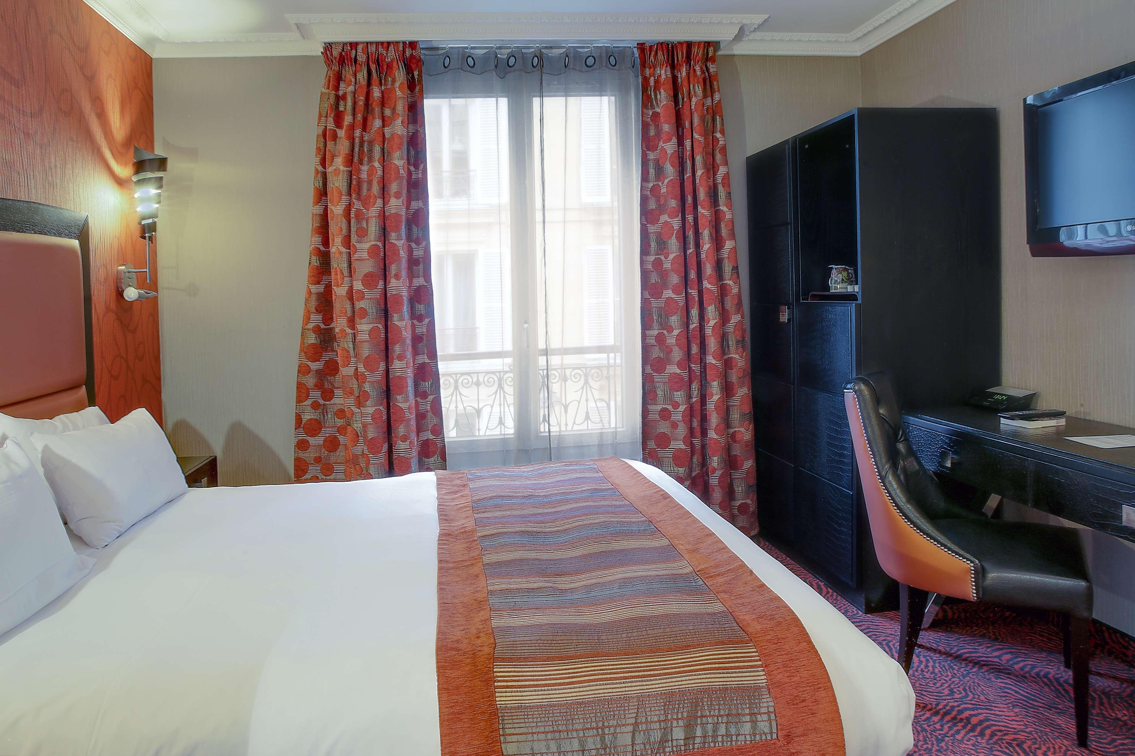 Western Opera Batignolles Paris