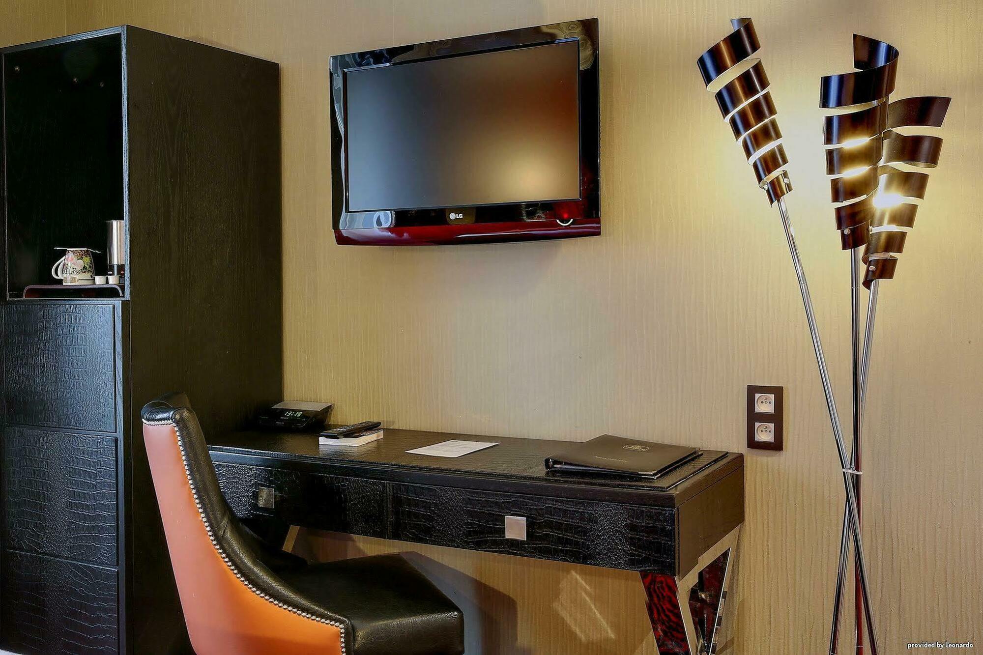 Western Opéra Batignolles Parigi