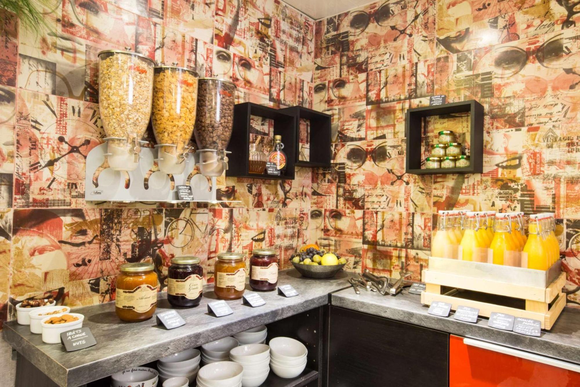 Western Opera Batignolles 4*