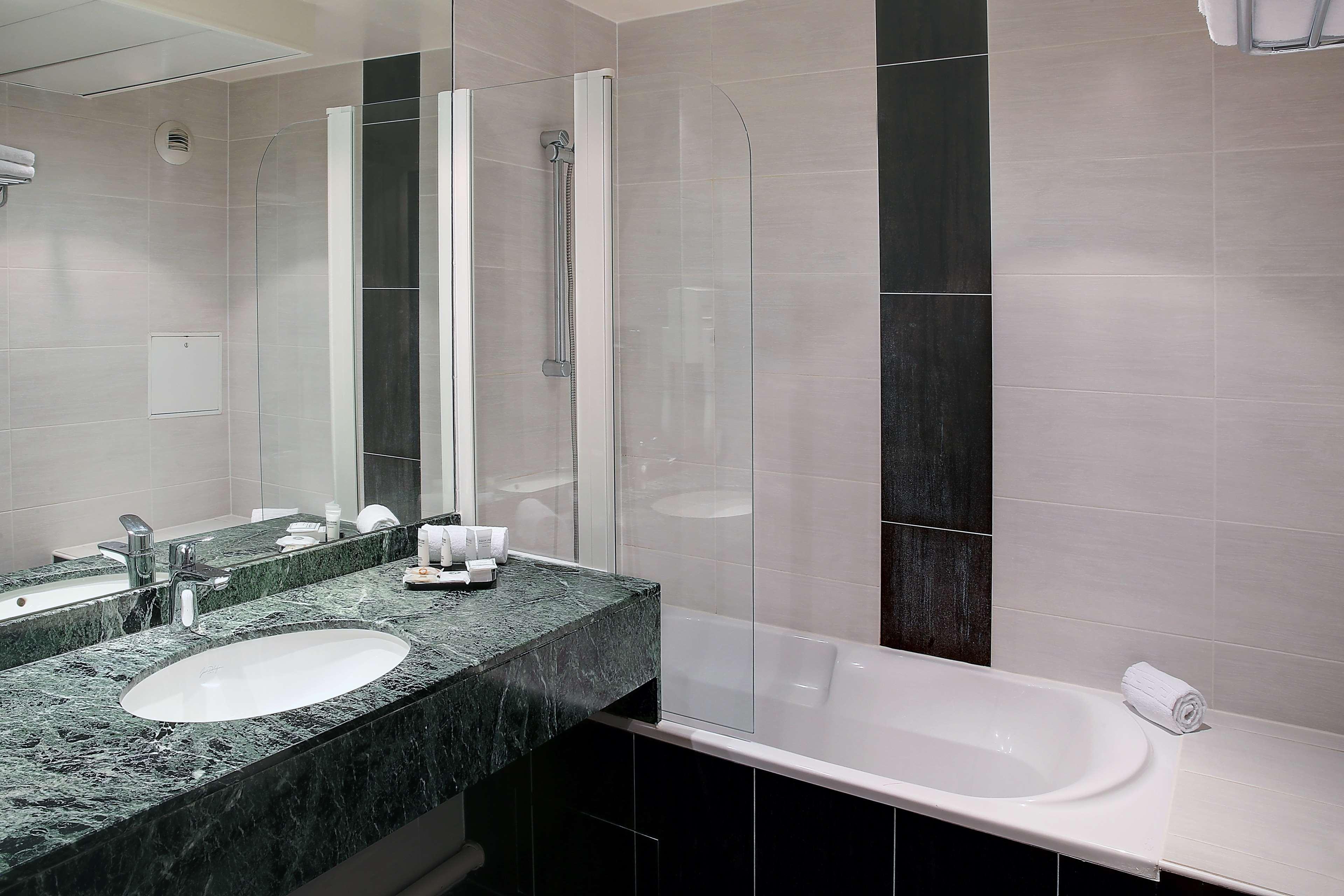 Hotel Western Opéra Batignolles Parigi