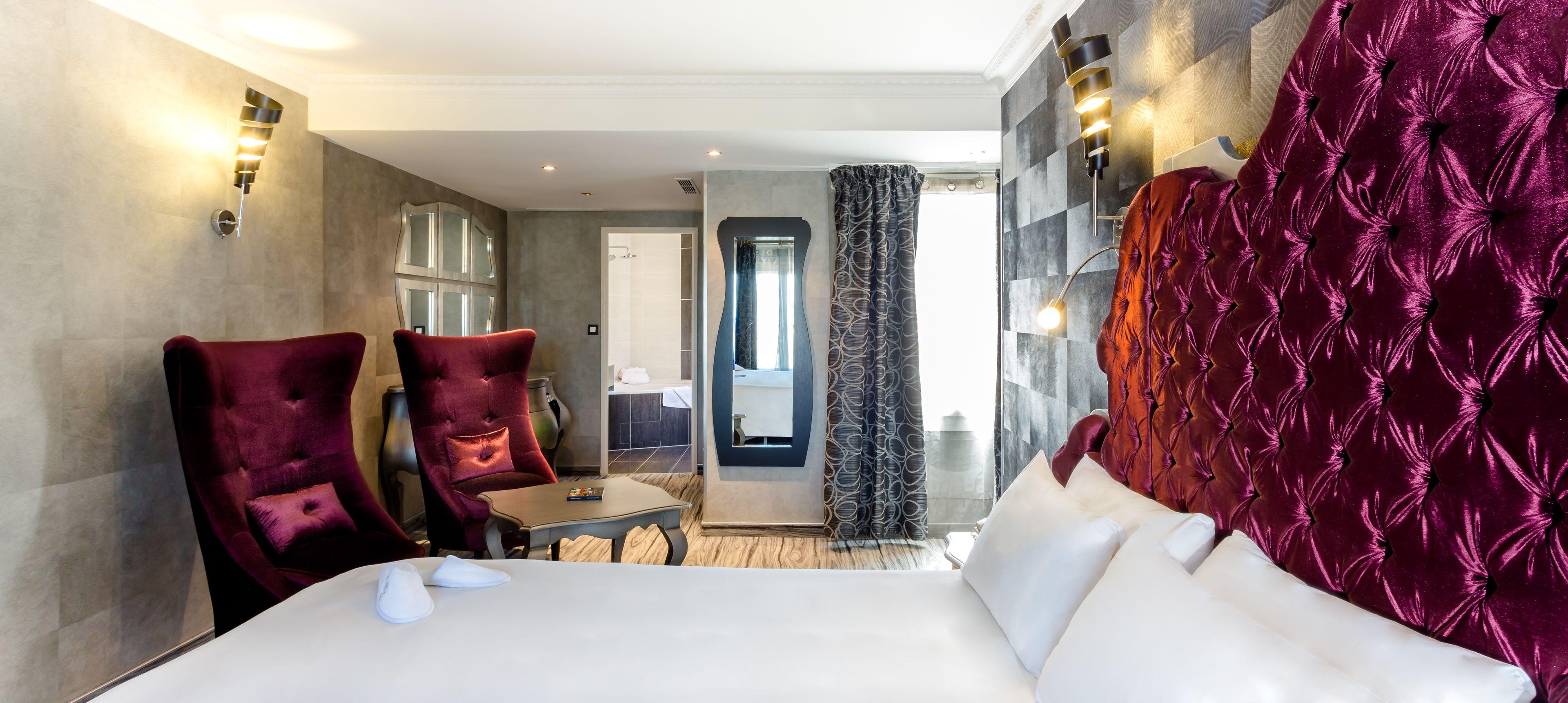 Western Opera Batignolles 4*